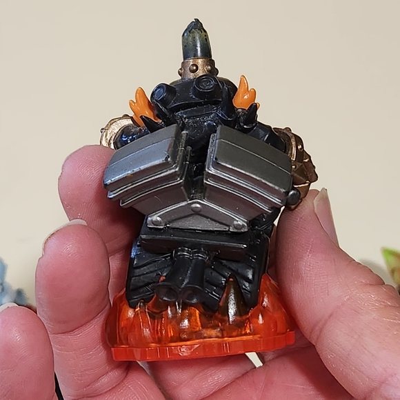 Activision Skylanders Action Figures Mixed Lot of 7 Flaws - Picture 8 of 16